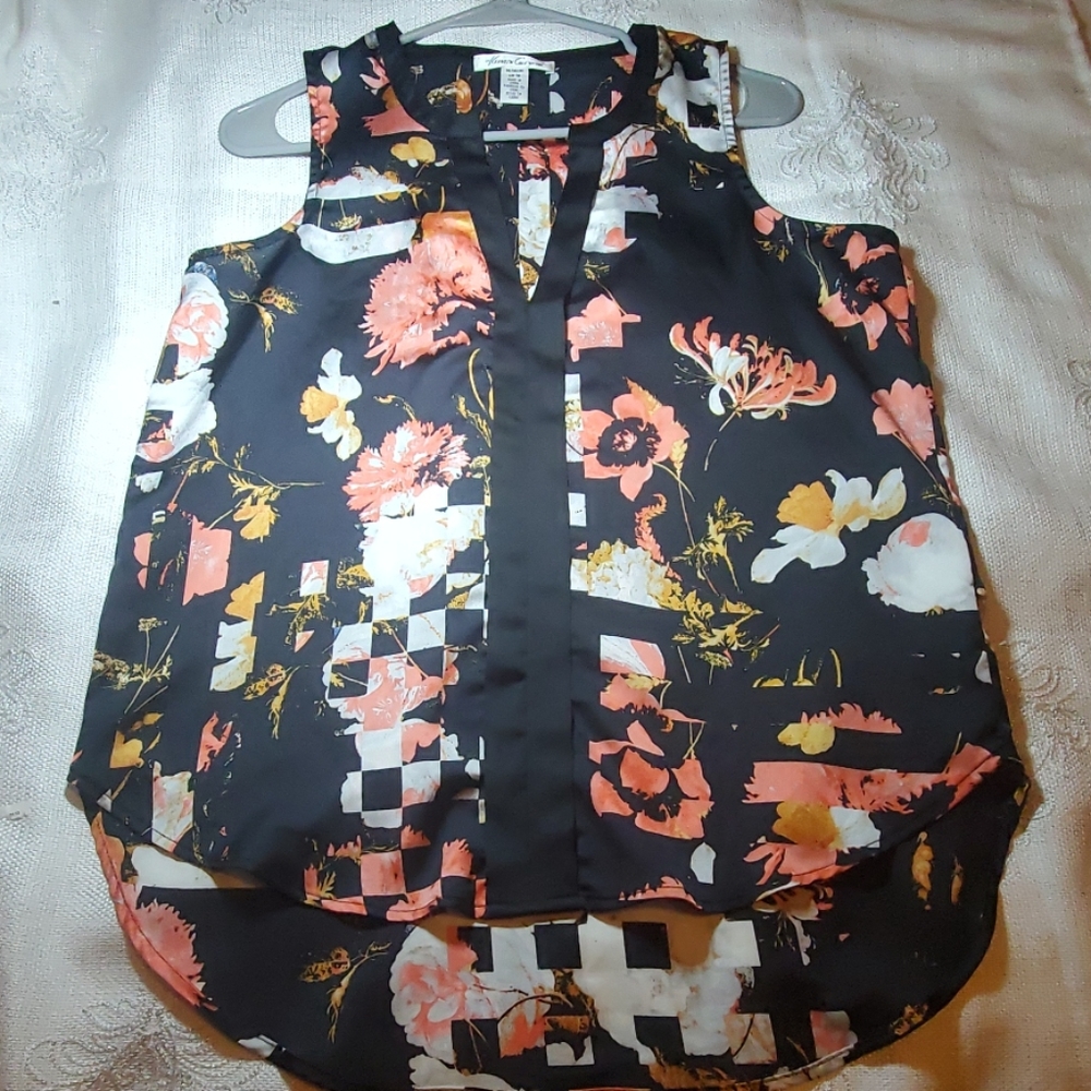 Kenneth Cole blouse sleeveless